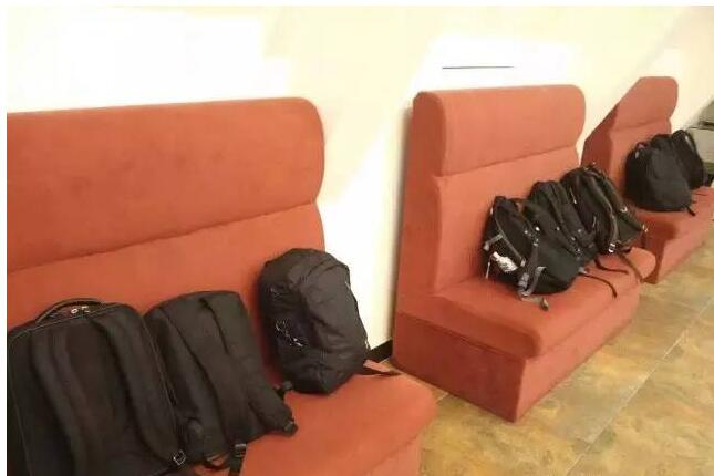 �쵼���ƴ�������Ⱥ��Ƶ�ͨ�Ź���ʦ�ɣ�����